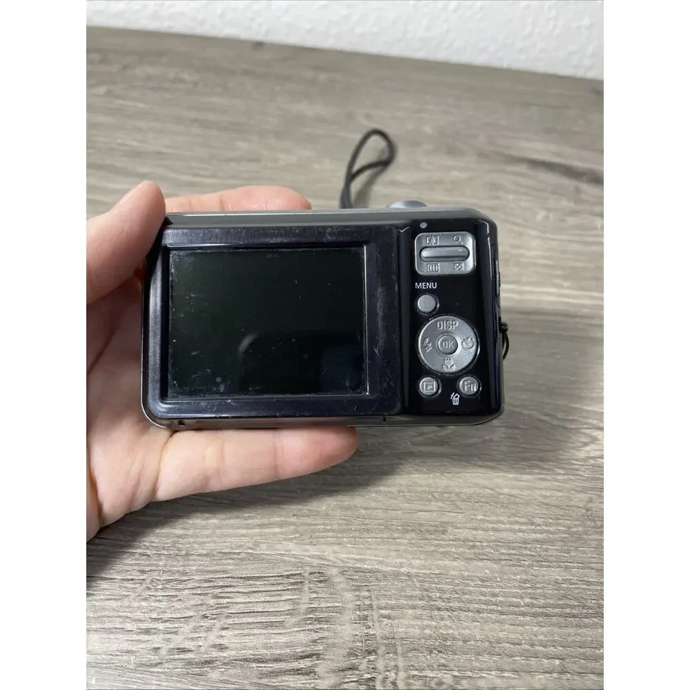 Samsung ES65 10.2MP Black Digital Camera Untested As Is No Charger Y2K Digicam
